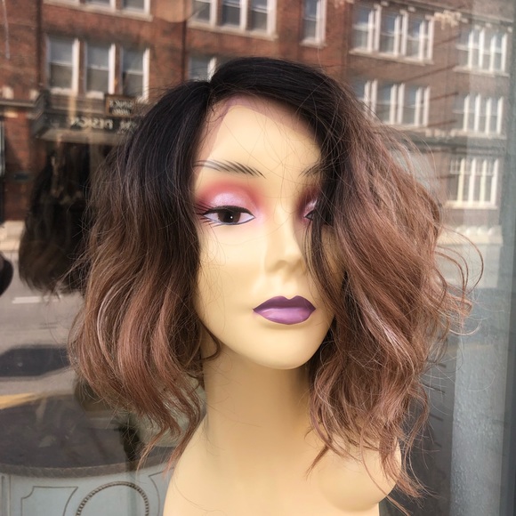 Bob Wig short sidePart earth tones blonde brown